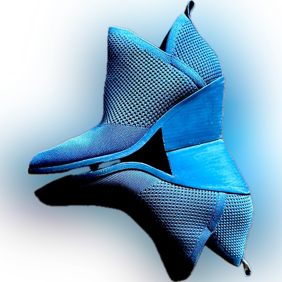 Eileen Fisher Knit Bootie - 9.5M - Picture 9 of 9